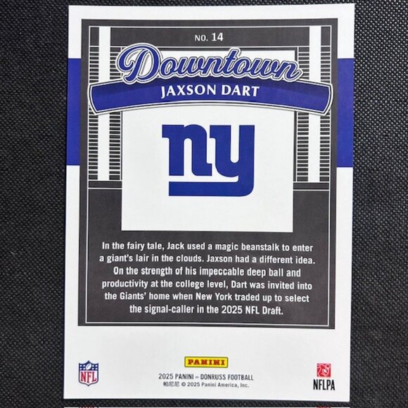 2025 Panini Donruss Jaxson Dart Rookie Downtown Jumbo Oversized #14 Giants RC - Picture 2 of 2